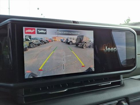 New 2026 Jeep Gladiator Mojave image 17