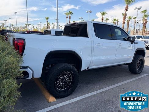Used 2022 GMC Sierra 1500 AT4 w/ AT4 Premium Package AWD/4WD image 4