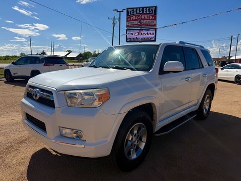 Used 2013 Toyota 4Runner SR5 w/ Convenience Pkg RWD image 1