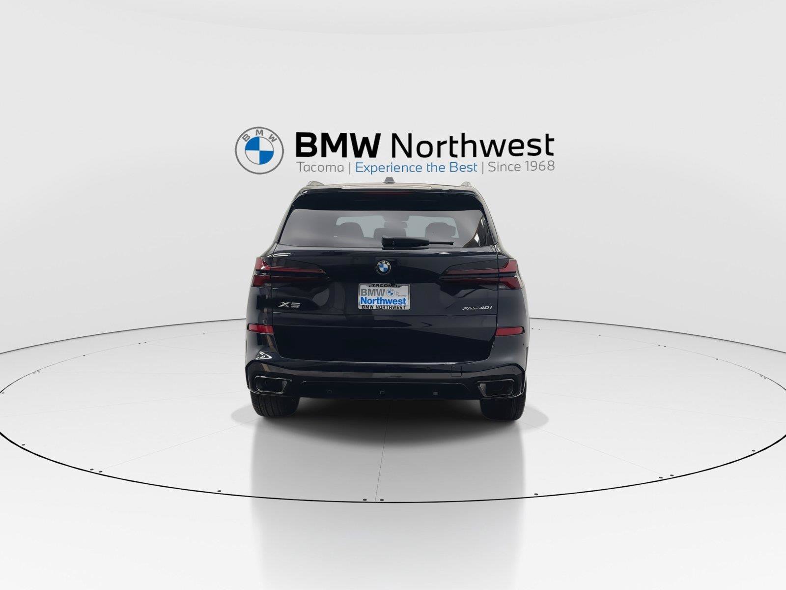 New 2026 BMW X5 xDrive40i w/ M Sport Package AWD/4WD image 2