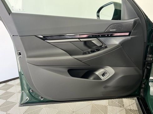 New 2026 BMW 540i xDrive 540i xDrive w/ M Sport Package image 9