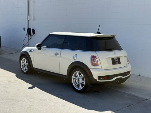 Used 2012 MINI Cooper S image 7