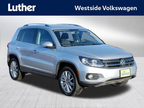 Used 2013 Volkswagen Tiguan SE image 1