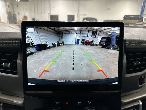 Used 2024 Ford Expedition XLT image 27