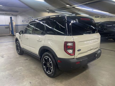 Certified 2025 Ford Bronco Sport Outer Banks w/ Outer Banks Tech Package+ AWD/4WD image 5