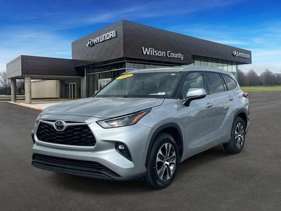 Used 2022 Toyota Highlander XLE