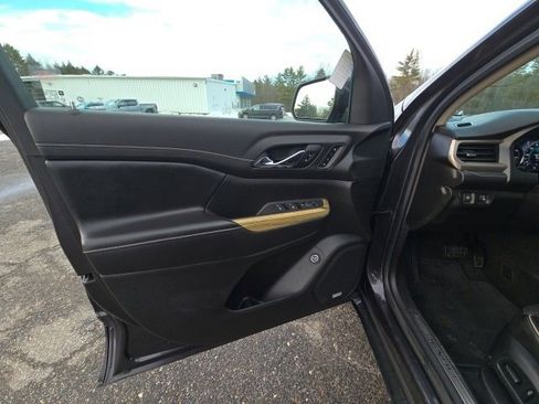 Used 2019 GMC Acadia Denali w/ LPO, Cargo Package image 21