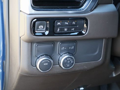 Certified 2025 GMC Yukon Elevation w/ Technology Package RWD image 13