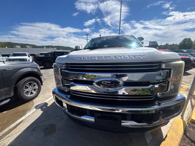 Used 2019 Ford F350 Lariat w/ Lariat Ultimate Package AWD/4WD image 4