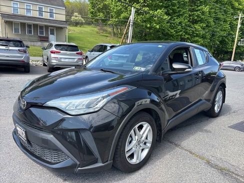 Used 2021 Toyota C-HR LE FWD image 3