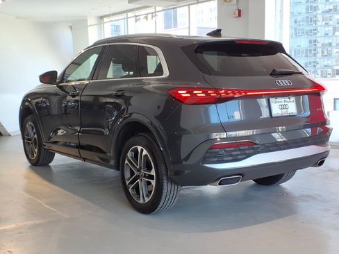 Certified 2025 Audi Q5 Premium w/ Convenience Package AWD/4WD image 6
