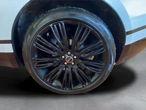 Used 2021 Land Rover Range Rover Velar R-Dynamic HSE image 23