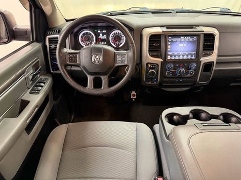 Used 2017 RAM 1500 Classic SLT AWD/4WD image 27