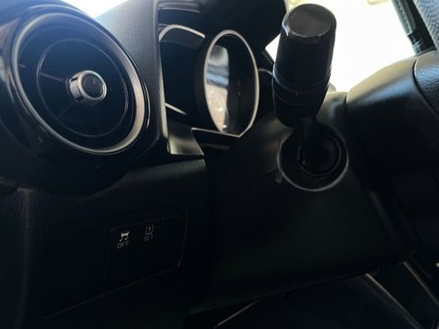 Used 2019 Toyota Yaris LE FWD image 22
