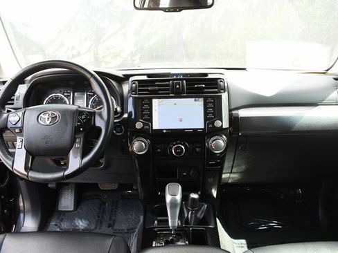 Certified 2021 Toyota 4Runner TRD Off-Road Premium w/ Moonroof Package image 18