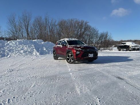 Used 2023 Chevrolet TrailBlazer RS w/ Sun and Liftgate Package image 1
