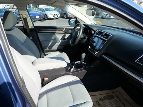 Used 2019 Subaru Legacy 2.5i Limited AWD/4WD image 17