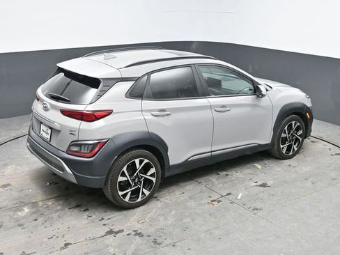 Used 2022 Hyundai Kona Limited image 32