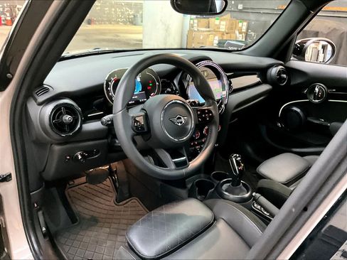 Used 2024 MINI Cooper S w/ Signature Upholstery Package FWD image 16