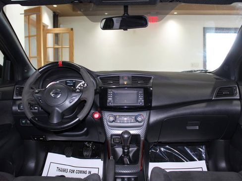 Used 2017 Nissan Sentra NISMO w/ NISMO Premium Package FWD image 15
