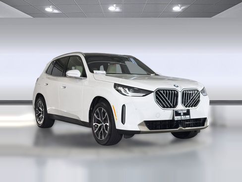 Used 2026 BMW X3 xDrive30i w/ Premium Package AWD/4WD image 7