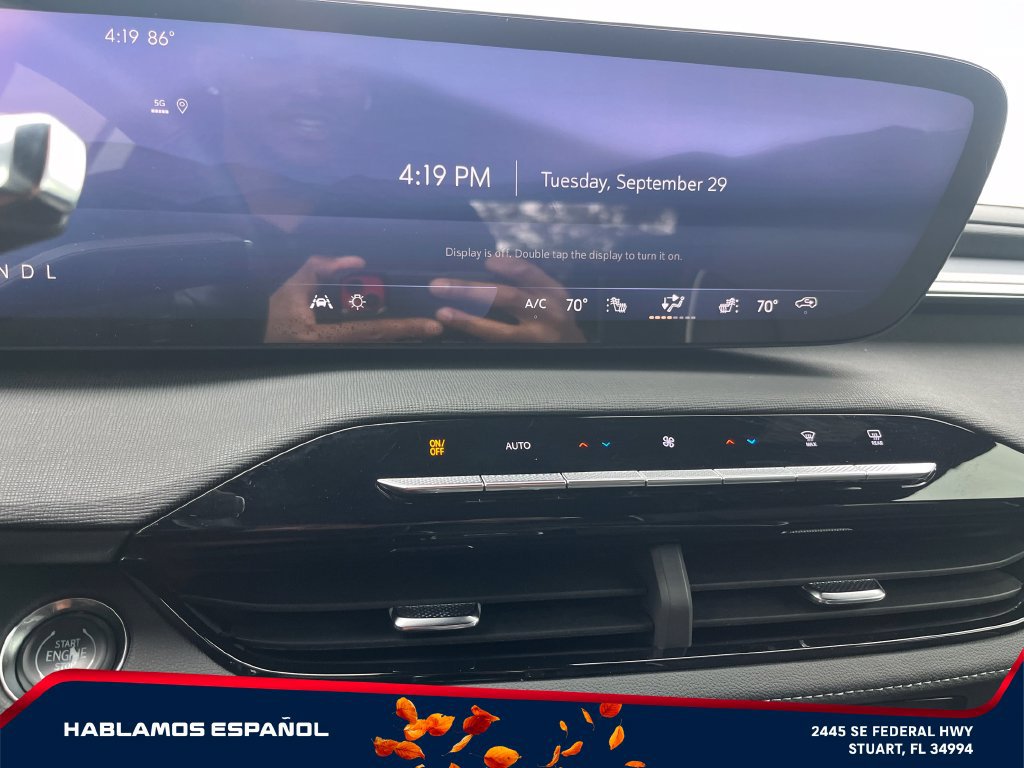 Used 2025 Buick Enclave Sport Touring w/ Super Cruise Package FWD image 30