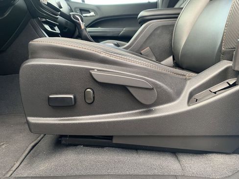 Used 2022 GMC Canyon AT4 w/ Trailering Package image 14