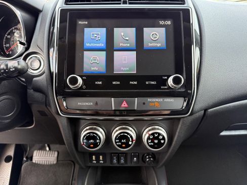 Used 2024 Mitsubishi Outlander Sport SE image 22