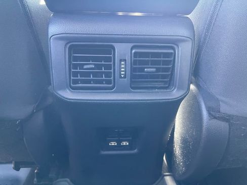 Used 2021 Toyota RAV4 XLE w/ XLE Grade Weather Package AWD/4WD image 16
