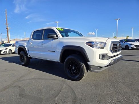 Certified 2023 Toyota Tacoma SR5 image 2
