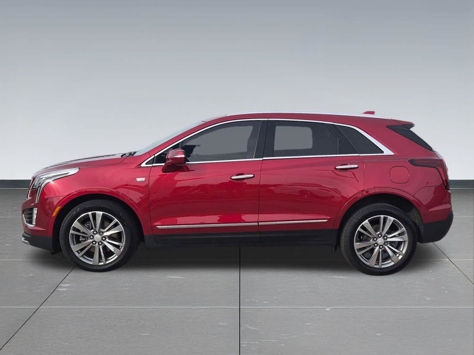 Used 2021 Cadillac XT5 Premium Luxury w/ Platinum Package AWD/4WD image 3