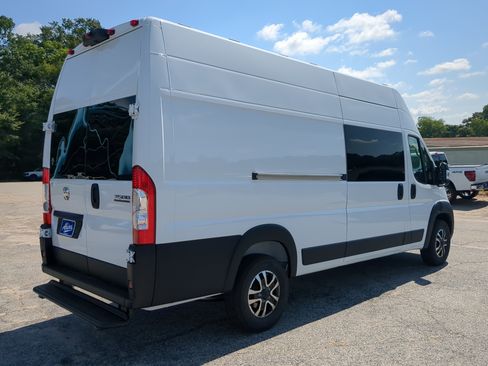New 2026 RAM ProMaster 3500 w/ Quick Order Package 22G SLT FWD image 3