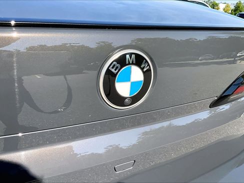 Used 2023 BMW 760i xDrive AWD/4WD image 32