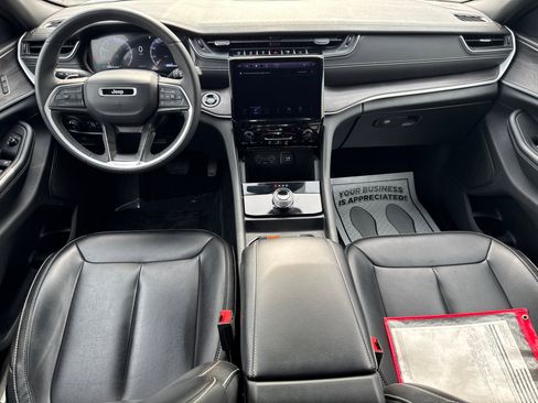 Certified 2024 Jeep Grand Cherokee Limited image 20