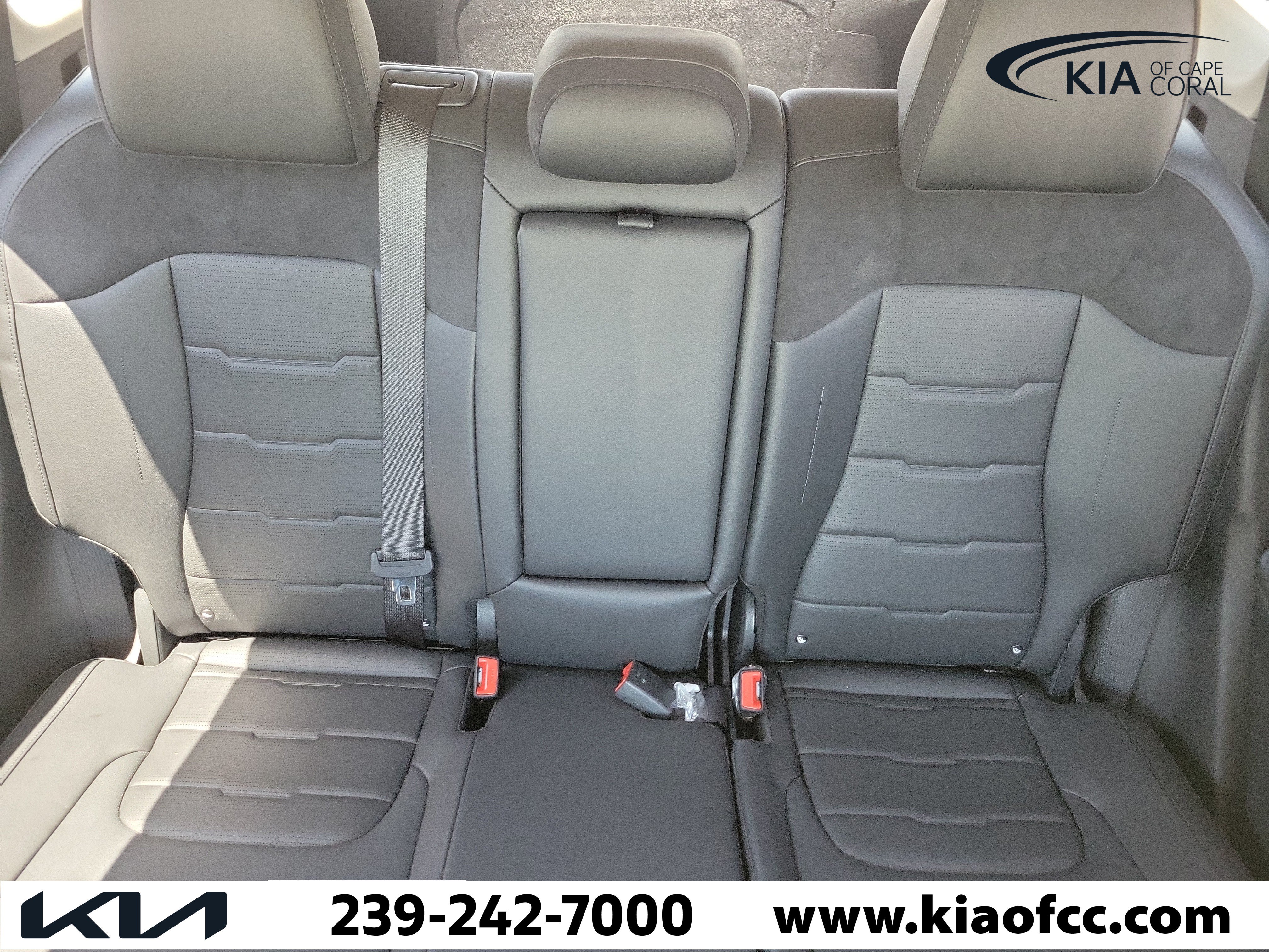 New 2026 Kia Sportage SX FWD image 30