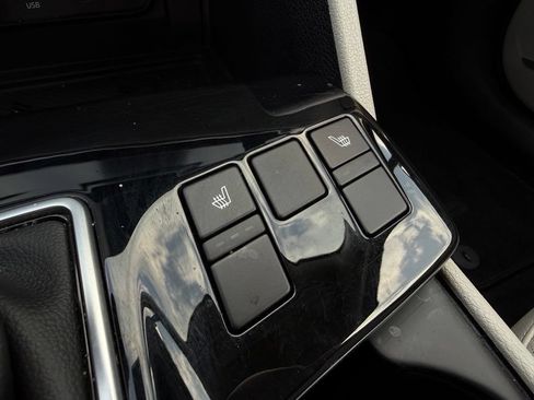 Certified 2025 Kia Sportage EX FWD image 22