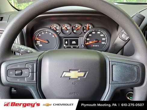 New 2025 Chevrolet Silverado 1500 Custom image 9