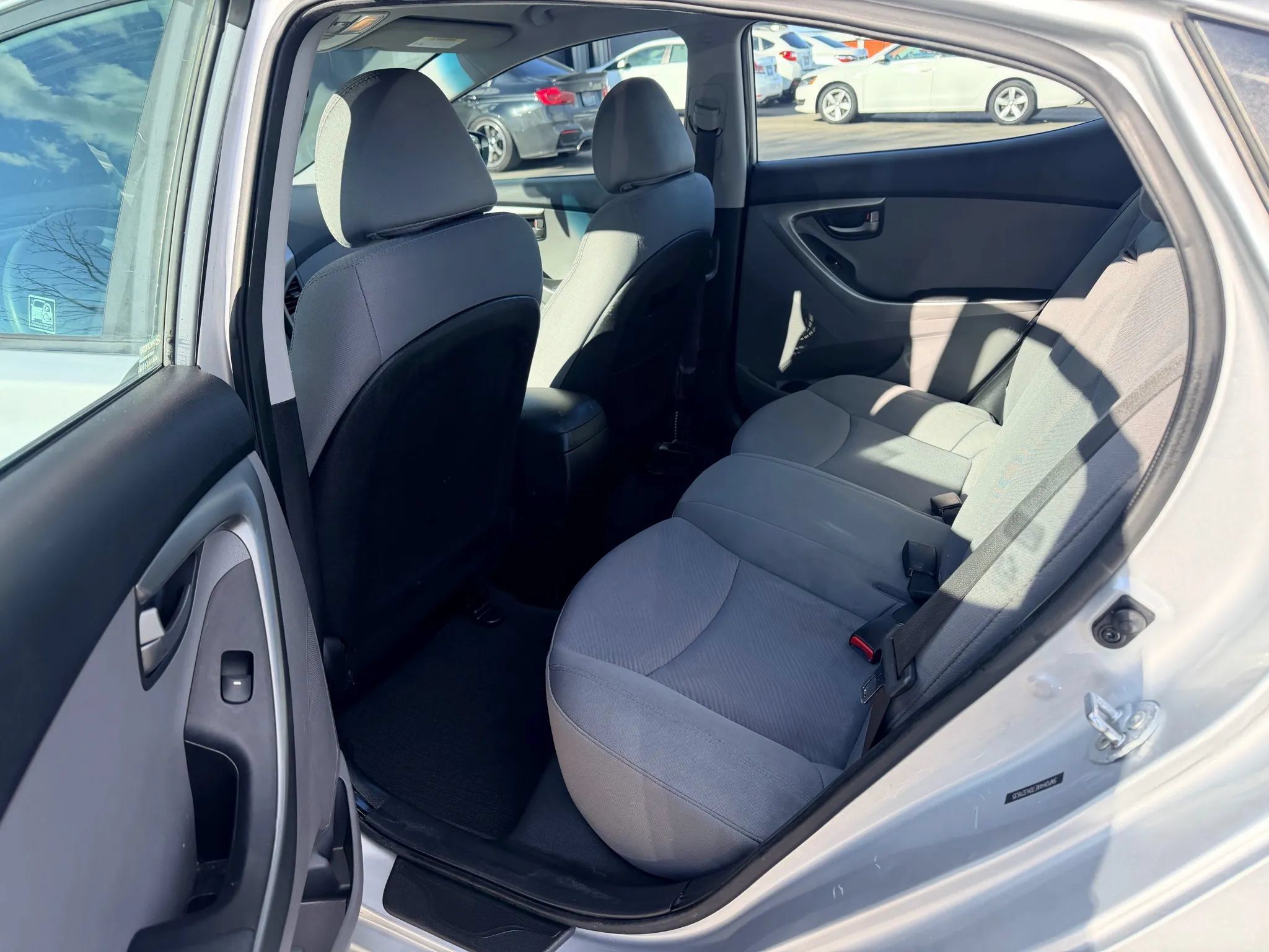 Used 2013 Hyundai Elantra GLS FWD image 13