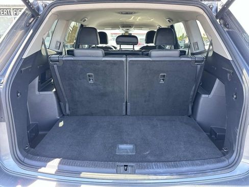 Used 2025 Volkswagen Atlas SE AWD/4WD image 10