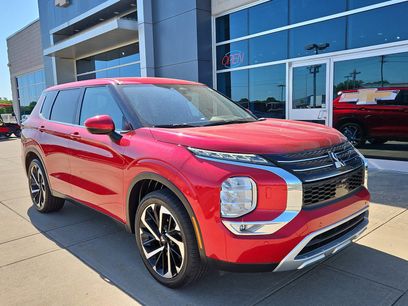 Used 2024 Mitsubishi Outlander SE