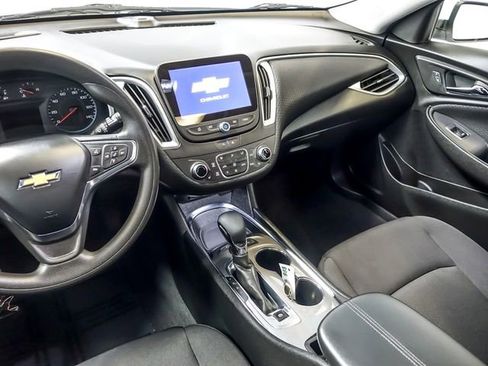 Used 2024 Chevrolet Malibu LT image 18