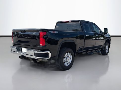 Used 2024 Chevrolet Silverado 2500 LTZ AWD/4WD image 5