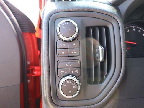New 2026 GMC Sierra 1500 Pro AWD/4WD image 12