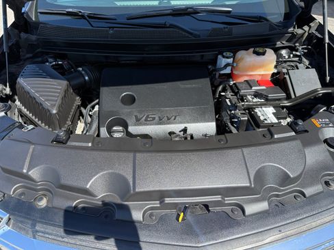 Used 2022 Chevrolet Traverse LS FWD image 20