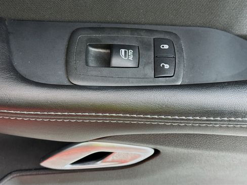 Used 2018 Dodge Challenger SXT w/ Blacktop Package image 26