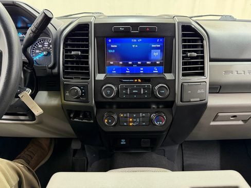 Used 2022 Ford F250 XLT image 24