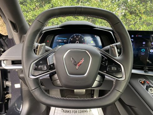 Used 2024 Chevrolet Corvette Stingray Convertible w/ Z51 Performance Package image 19