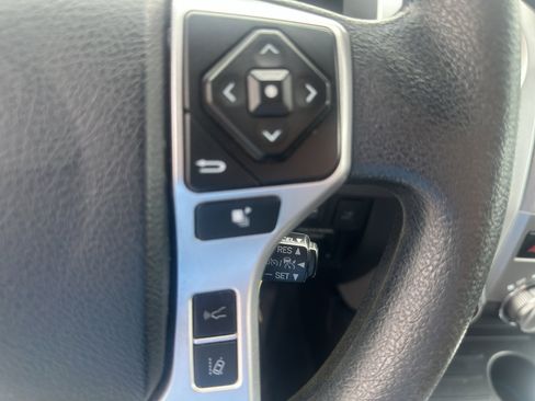 Used 2018 Toyota Tundra SR5 w/ TRD Off Road Package image 10