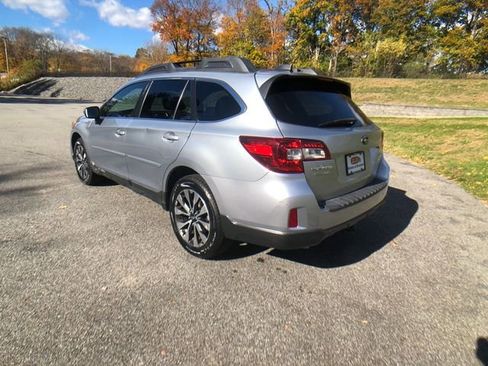 Used 2016 Subaru Outback 2.5i Limited image 5