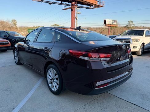 Used 2018 Kia Optima LX w/ 17" Alloy Wheels Package image 9